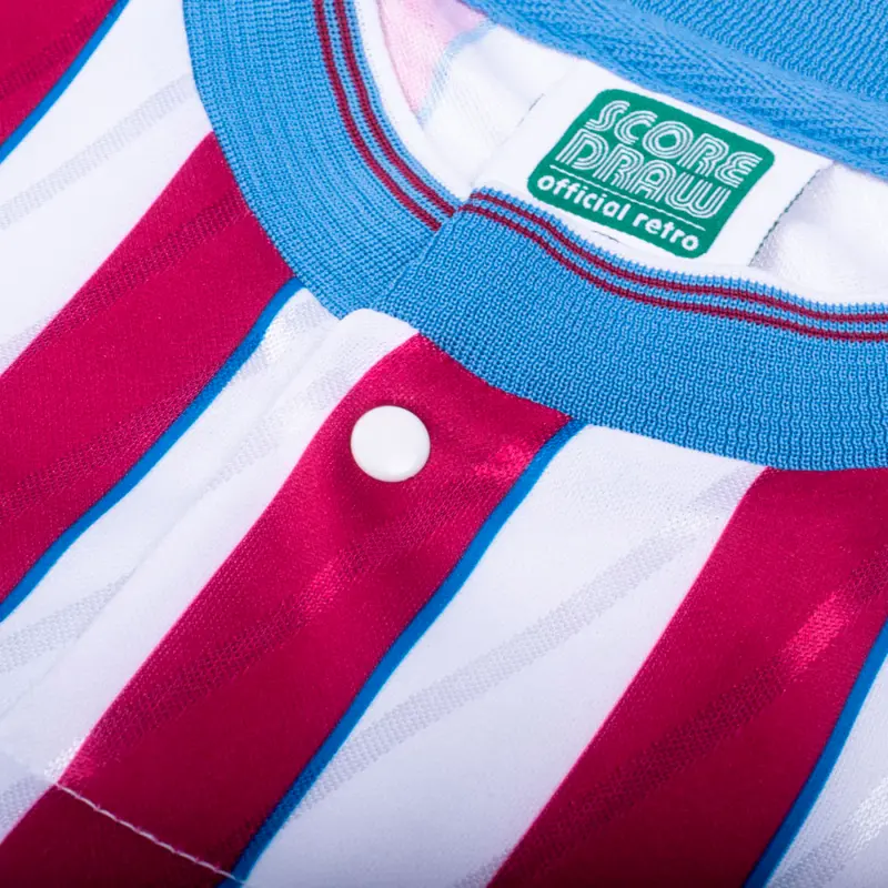 manchester-city-1988-away-shirt-701223690-burgundy