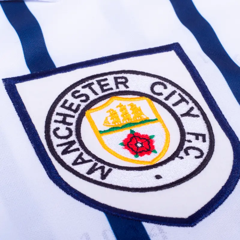 manchester-city-1993-away-shirt-701223693-white